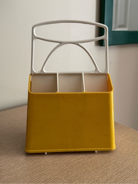 Other - 70s Vintage Yellow & White Plastic Utensil/Accessory Caddy